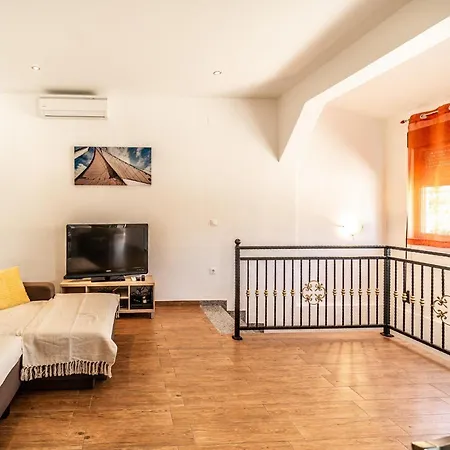 Fantina Apartmán Sveti Filip i Jakov